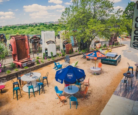 Truck Yard | Dallas | Colony | Plano | Dog-friendly | Dog activities